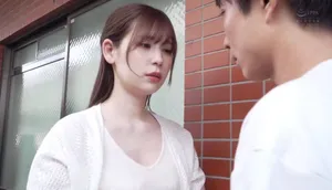 ông chồng tẻ nhạt, bà xã nhận ra cậu thanh niên cạnh bên nhà tốt hơn